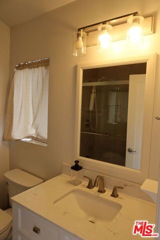 944 Palm Avenue 2, West Hollywood, CA 90069