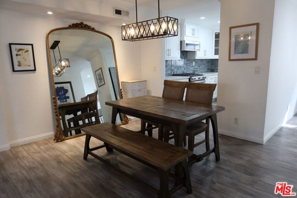 944 Palm Avenue 2, West Hollywood, CA 90069