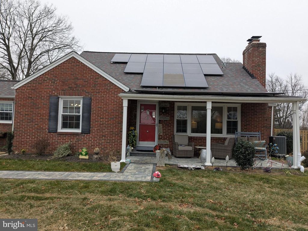 7012 WARFIELD RD, Gaithersburg, MD 20882