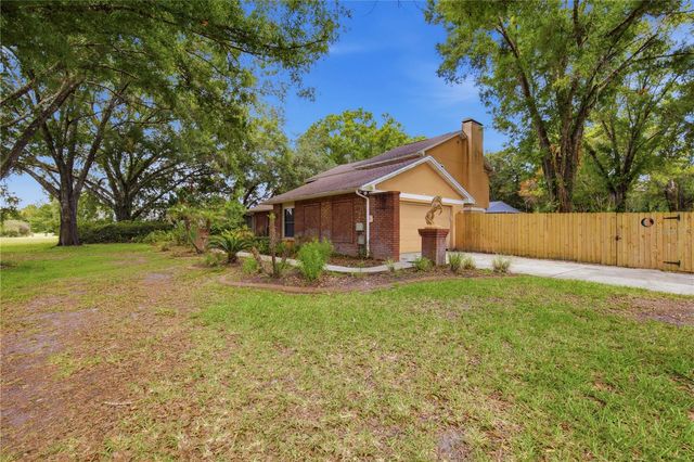 25520 OAKS BOULEVARD, Land O Lakes, FL 34639