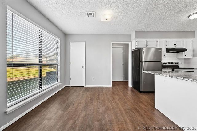 8844 S 74th Avenue E, Tulsa, OK 74133