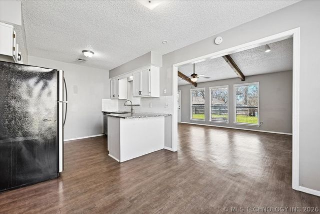 8844 S 74th Avenue E, Tulsa, OK 74133