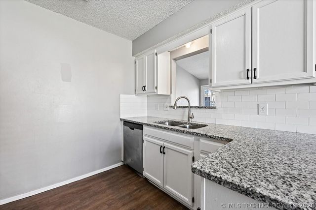 8844 S 74th Avenue E, Tulsa, OK 74133