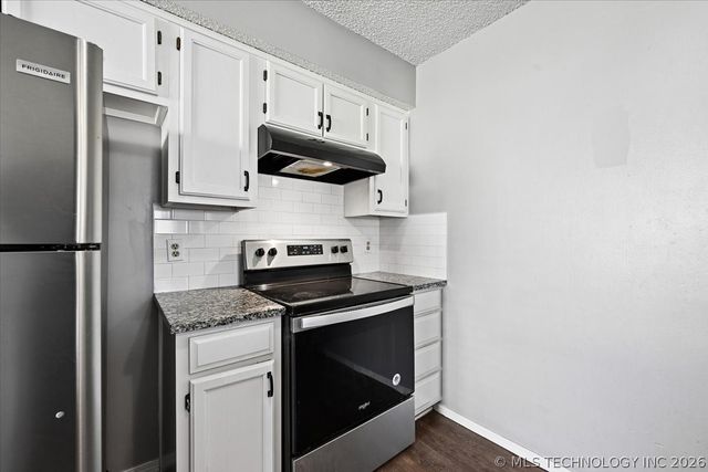 8844 S 74th Avenue E, Tulsa, OK 74133