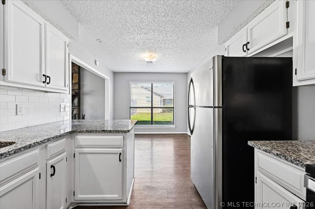 8844 S 74th Avenue E, Tulsa, OK 74133