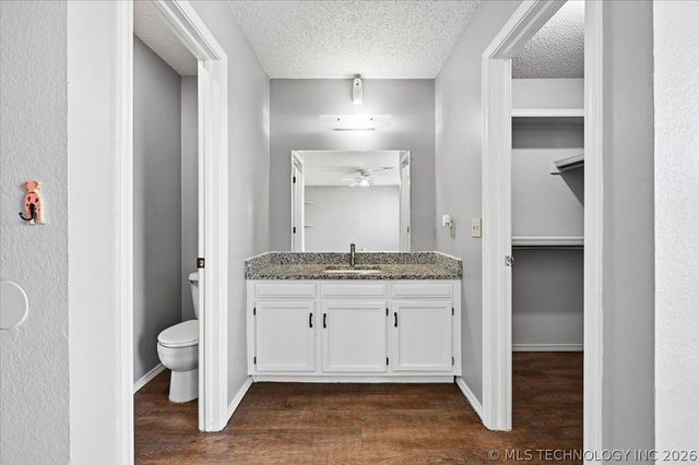 8844 S 74th Avenue E, Tulsa, OK 74133