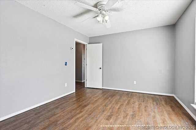 8844 S 74th Avenue E, Tulsa, OK 74133