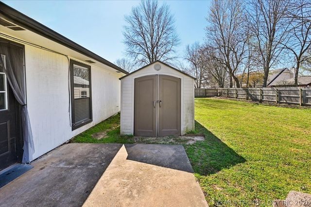 8844 S 74th Avenue E, Tulsa, OK 74133