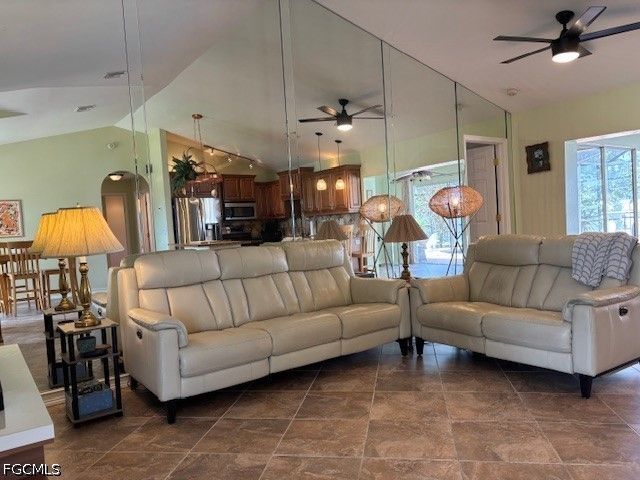 1155 SW 43rd ST, Cape Coral, FL 33914