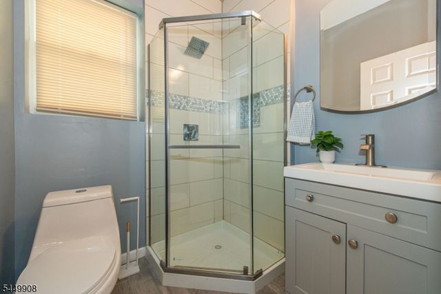 25 Cloverhill Pl, Montclair Twp., NJ 07042