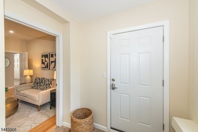 25 Cloverhill Pl, Montclair Twp., NJ 07042
