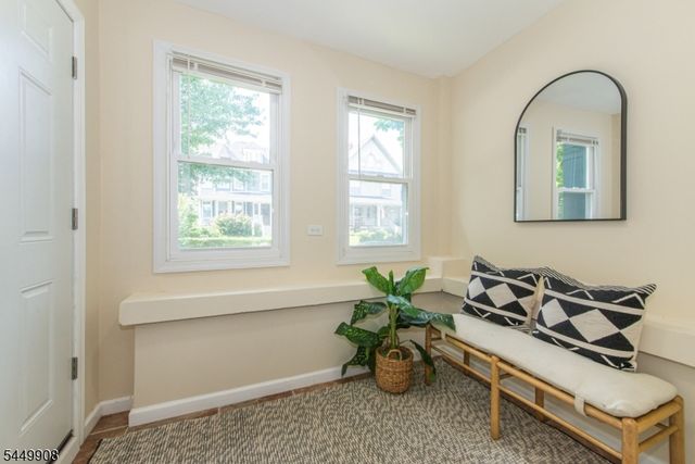 25 Cloverhill Pl, Montclair Twp., NJ 07042