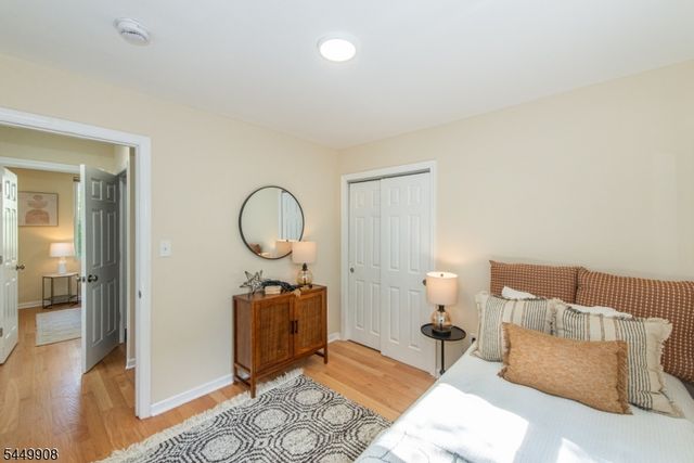 25 Cloverhill Pl, Montclair Twp., NJ 07042