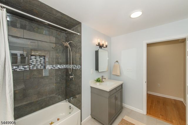 25 Cloverhill Pl, Montclair Twp., NJ 07042