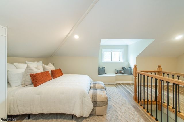25 Cloverhill Pl, Montclair Twp., NJ 07042