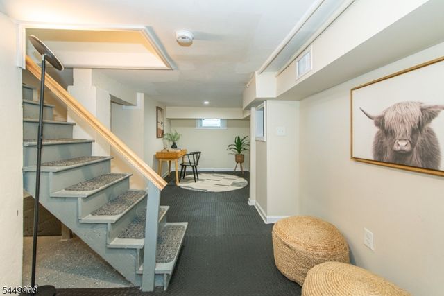 25 Cloverhill Pl, Montclair Twp., NJ 07042