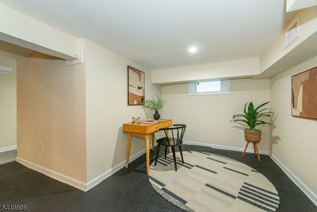 25 Cloverhill Pl, Montclair Twp., NJ 07042