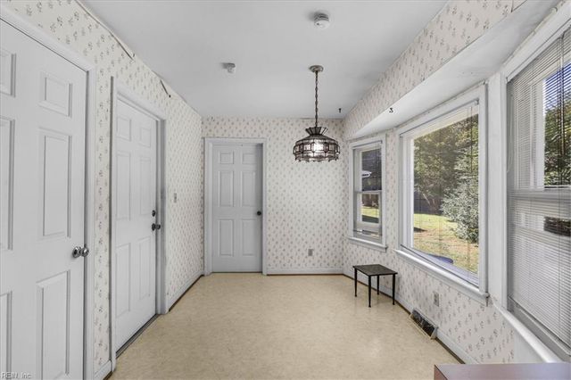685 Lord Dunmore Drive, Virginia Beach, VA 23464
