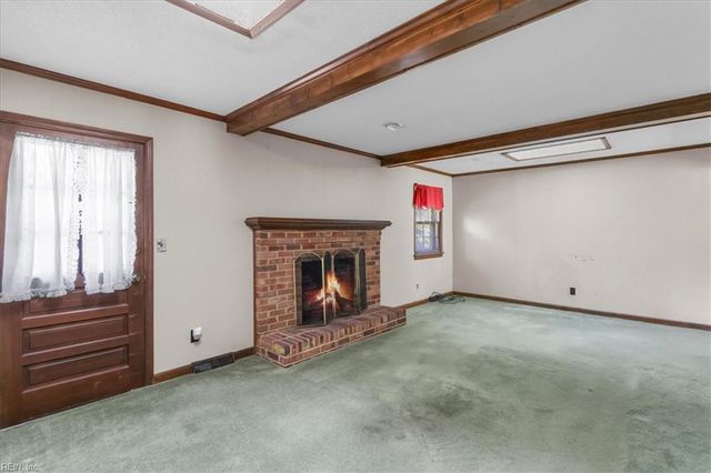 685 Lord Dunmore Drive, Virginia Beach, VA 23464