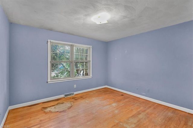 685 Lord Dunmore Drive, Virginia Beach, VA 23464