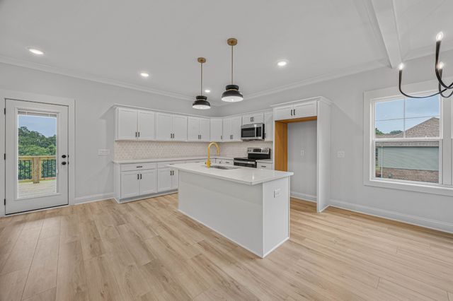 983 Palmyra Rd, Clarksville, TN 37040