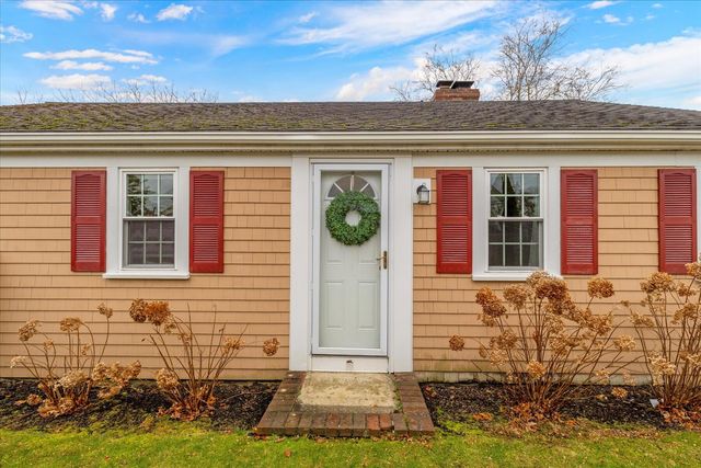 18 Holiday Lane, Dennis Port, MA 02639