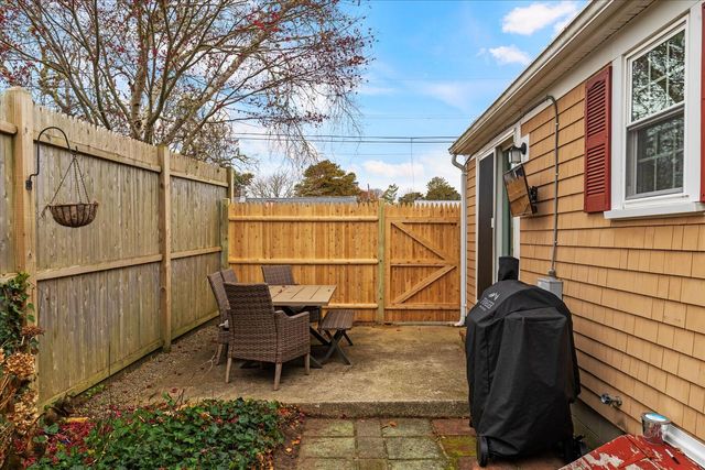 18 Holiday Lane, Dennis Port, MA 02639