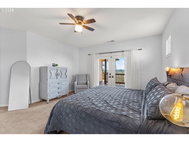 14857 S SUNTERRA Loop, Oregon City, OR 97045