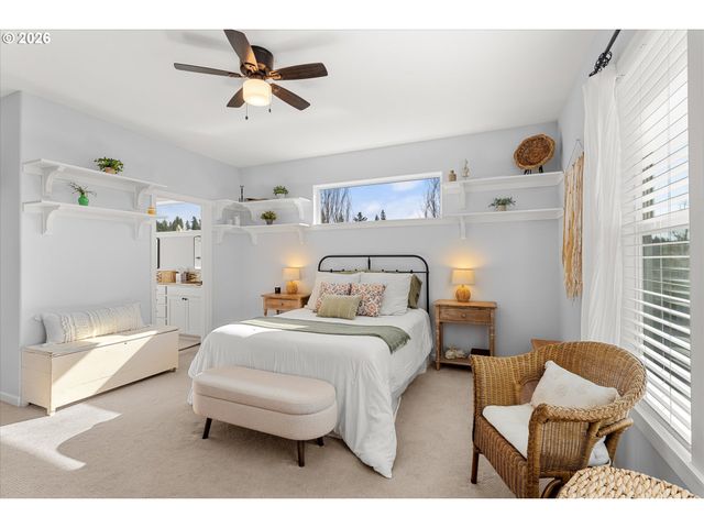 14857 S SUNTERRA Loop, Oregon City, OR 97045