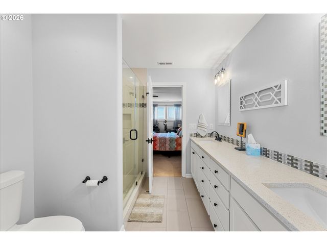 14857 S SUNTERRA Loop, Oregon City, OR 97045