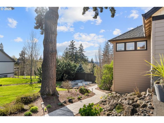 14857 S SUNTERRA Loop, Oregon City, OR 97045
