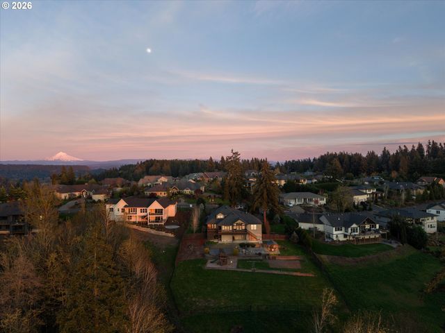 14857 S SUNTERRA Loop, Oregon City, OR 97045