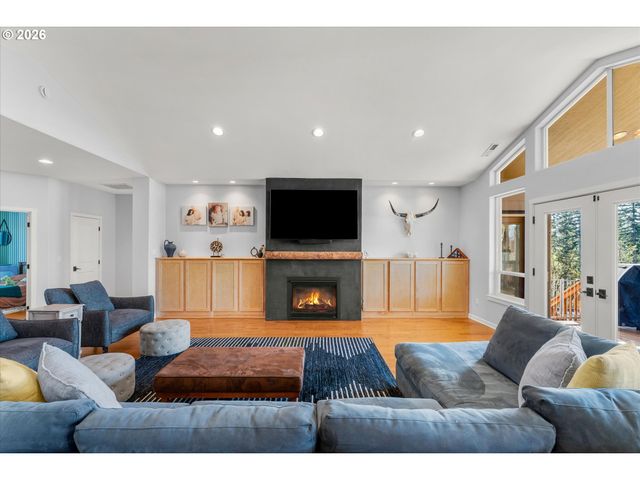 14857 S SUNTERRA Loop, Oregon City, OR 97045