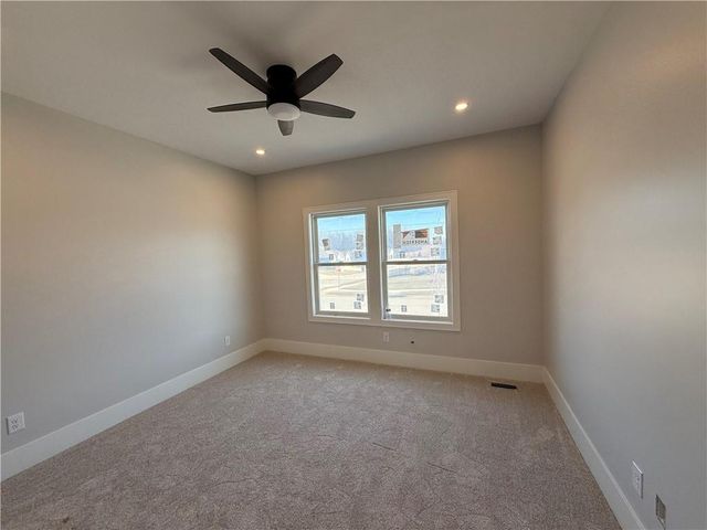 4701 SE Claude Court, Blue Springs, MO 64014