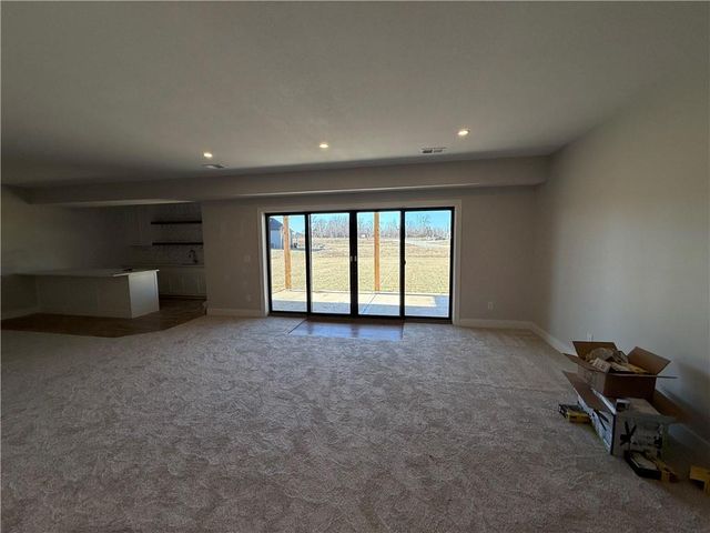 4701 SE Claude Court, Blue Springs, MO 64014