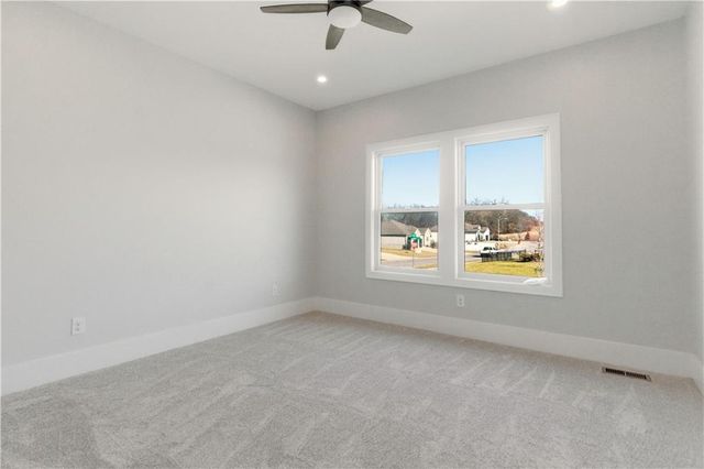 4701 SE Claude Court, Blue Springs, MO 64014