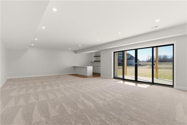 4701 SE Claude Court, Blue Springs, MO 64014