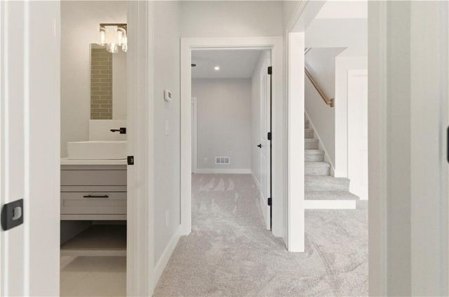 4701 SE Claude Court, Blue Springs, MO 64014