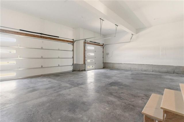 4701 SE Claude Court, Blue Springs, MO 64014