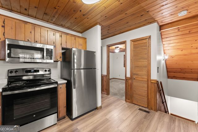 218 Hester Gap Road, Cleveland, GA 30528