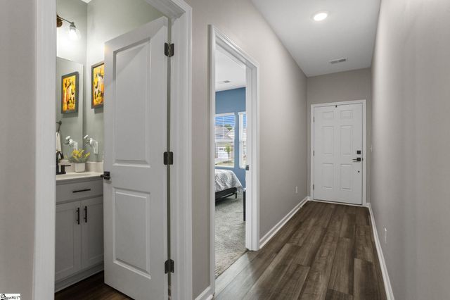 107 Brown Circle, Easley, SC 29642