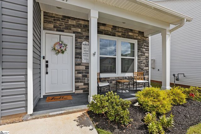 107 Brown Circle, Easley, SC 29642