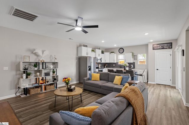 107 Brown Circle, Easley, SC 29642