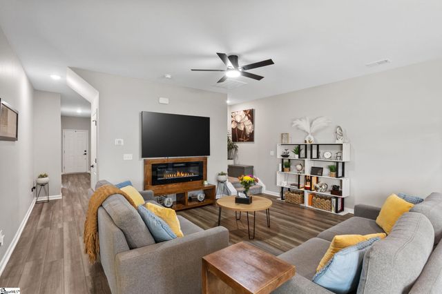 107 Brown Circle, Easley, SC 29642