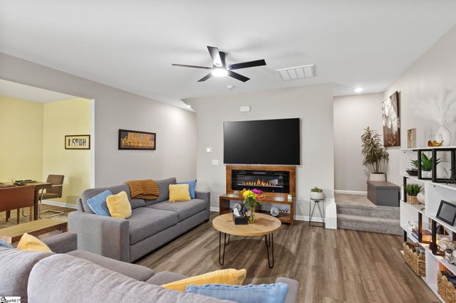 107 Brown Circle, Easley, SC 29642