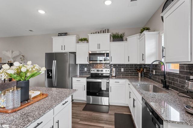 107 Brown Circle, Easley, SC 29642