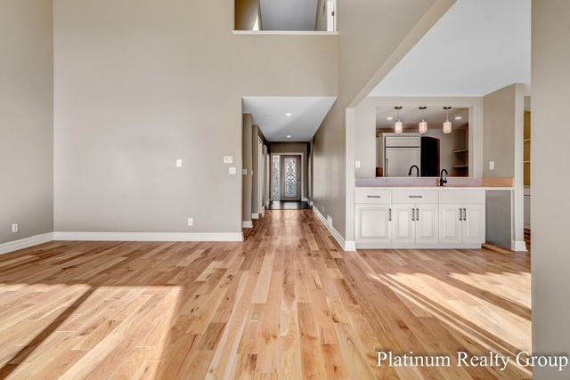 15762 Prospect Point Drive, Spring Lake, MI 49456