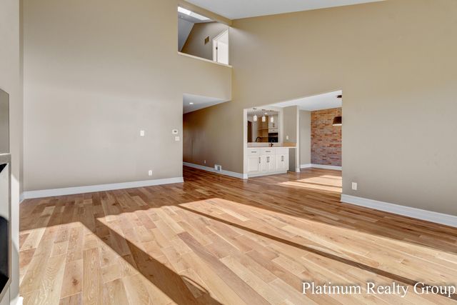 15762 Prospect Point Drive, Spring Lake, MI 49456