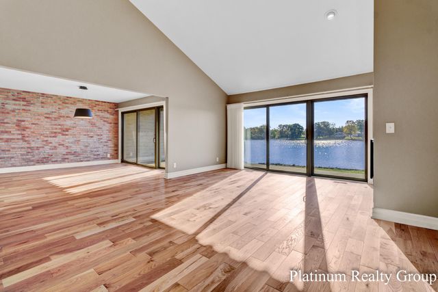 15762 Prospect Point Drive, Spring Lake, MI 49456