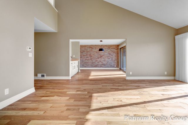 15762 Prospect Point Drive, Spring Lake, MI 49456